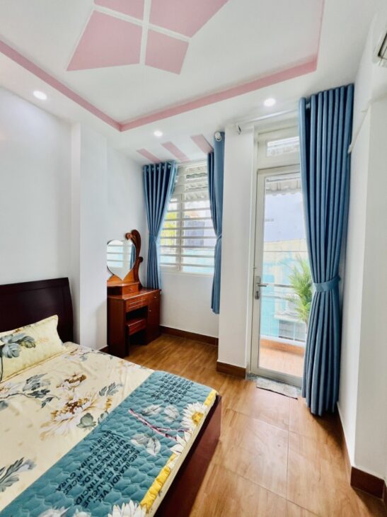 Bán Nhà Thống Nhất, 2 Tầng BTCt, Xe hơi đỗ cửa Chỉ Nhỉnh 3 Tỉ