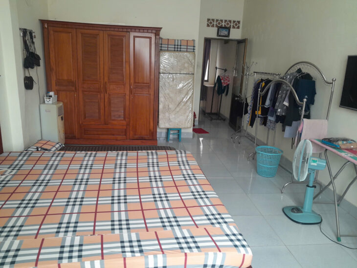 ► Nhà Kiệt Hoàng Diệu, 104m2, ngang 9m vuông, ngăn 2 căn 2 tầng cứng, cổng riêng, nhỉnh 4 tỷ