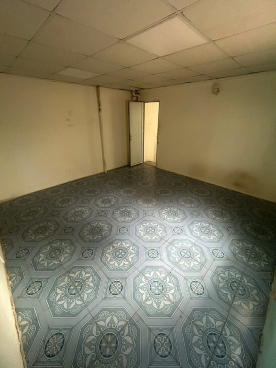 Cho thuê : cho thuê nhà tầng 1,tầng 3 ,ngõ 243 minh khai Dt 60m2 , thông sàn ,giá thuê 9