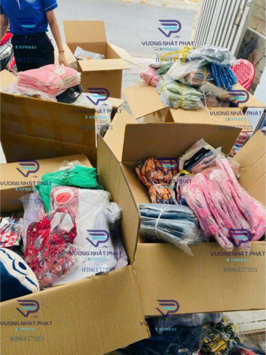 Gửi Quần Áo Đi Mỹ Giá Cạnh Tranh Tại Quận Tân Bình