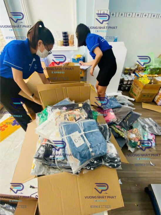 Gửi Quần Áo Đi Mỹ Giá Cạnh Tranh Tại Quận Tân Bình