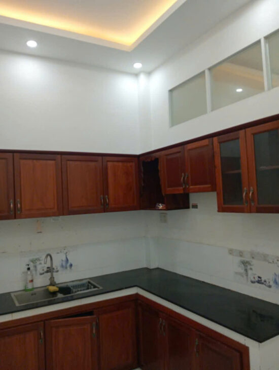 Nhà 6 triệu 4 phòng ngủ gần đại học y dược Cần Thơ