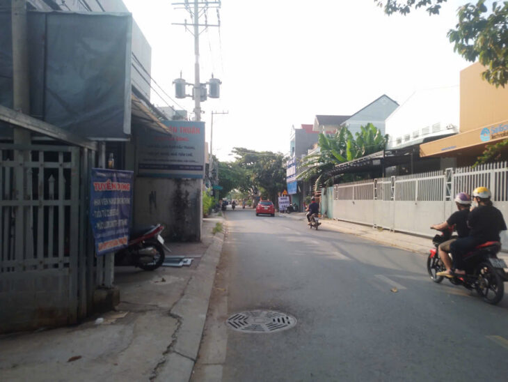 Bán Gấp Bãi Xe 5393m2 có 210 tỷ Mặt Tiền Thạnh Lộc Quận 12 TP. Hồ Chí Minh