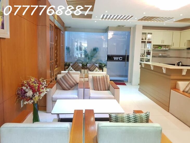 Bán khách sạn Hầm 9 tầng thu nhập 300tr/t MT Cộng Hòa, Quận Tân Bình