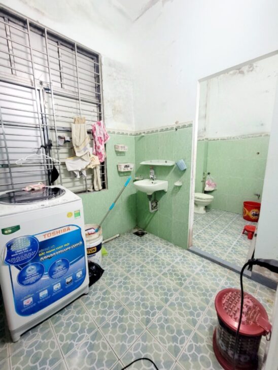 ????Mặt tiền Sơn Trà, bán nhà 2 tầng view công viên, gần biển chỉ nhỉnh 5 tỷ.