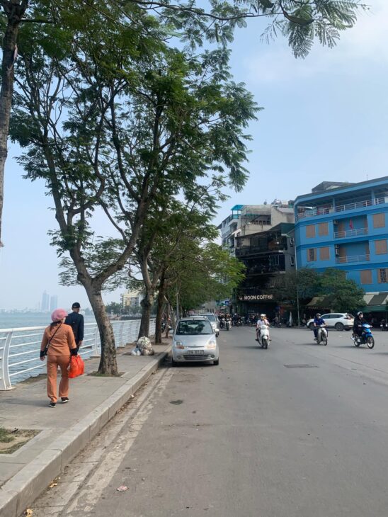 BÁN NHÀ MẶT PHỐ TRÍCH SÀI – VIEW HỒ TÂY – 2 MẶT TIỀN – KINH DOANH ĐỈNH