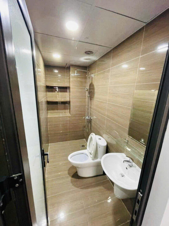 Cho thuê : cho thuê nhà nguyên căn ,ngõ 143 xuân phương Dt 55m2x 5 tầng
