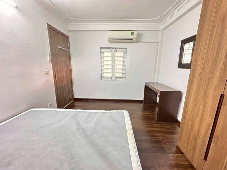 Bán gấp nhà lô góc ngõ 262 Nguyễn Trãi, Thanh Xuân: DT 52m2 , 4 tầng, MT 4,2m. Giá 8,3 tỷ.