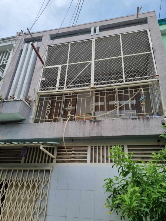 CHỈ 4.5TỶ- [P3Q8] -DT: 55 M2 (4 X 14) – HẺM -PHẠM THẾ HIỂN- RỘNG 4M