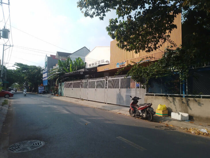 Bán Gấp Bãi Xe 5393m2 có 210 tỷ Mặt Tiền Thạnh Lộc Quận 12 TP. Hồ Chí Minh