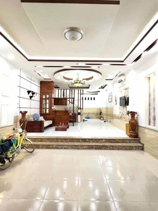 Cho thuê Nhà lầu Đẹp 3 phòng ngủ Full nội thất mới đẹp