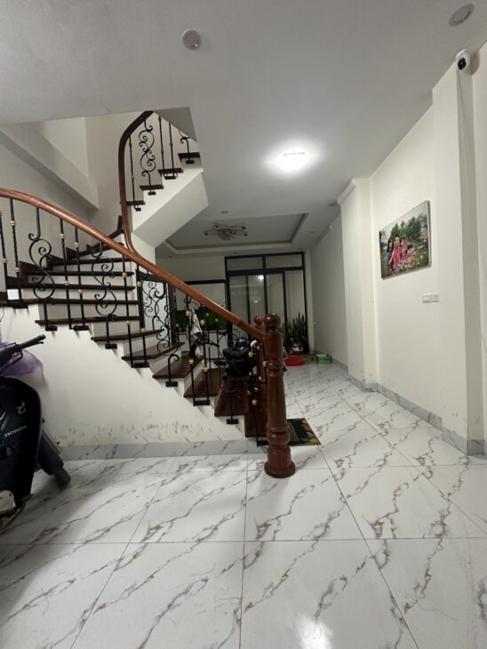 PHỐ LỚN TRUNG TÂM QUẬN HAI BÀ TRƯNG – TIỆN ÍCH NGẬP TRÀN – GIAO THÔNG THUẬN TIỆN-NHÀ MỚI – FULL NỘI