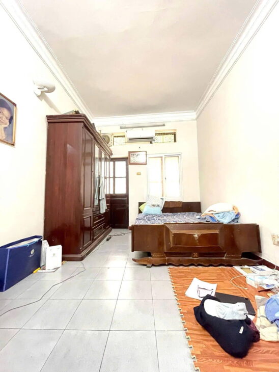 Bán nhà ngõ Phân lô, ô tô cách 10 m. DT: 55 m2 , 4 tầng, MT 3,8m,Mai Anh Tuấn , Đống Đa. 12,75