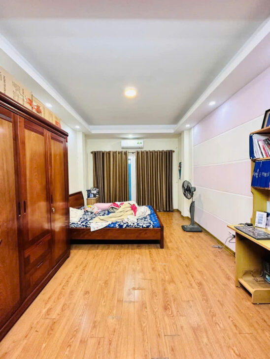 Cầu Giấy 30m2x5 tầng mt 3.5 giá chỉ 6.9 tỷ Cầu Giấy Hà Nội LH : 0989326141