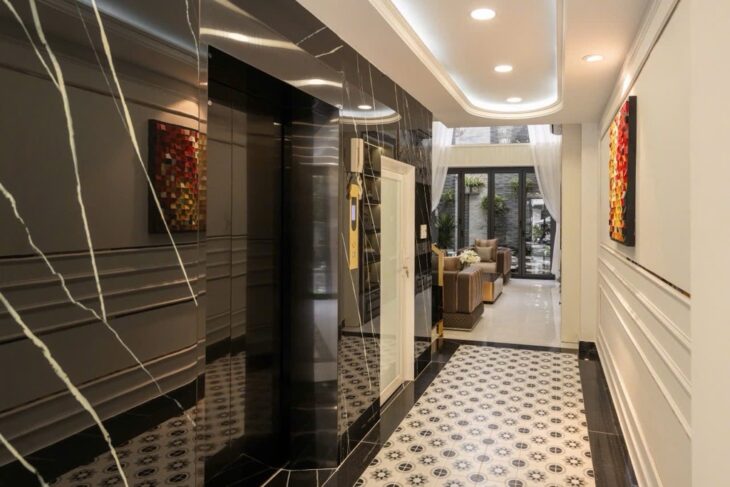 GẦN NGUYỄN THỊ THẬP Q 7, MẶT TIỀN KINH DOANH, FULL NỘI THẤT, 80M2, 6 TẦNG THANG MÁY, 17.2TỶ.
