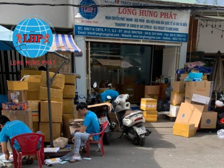 Gửi tủ giường đi Nhật tại Long Hưng Phát Express