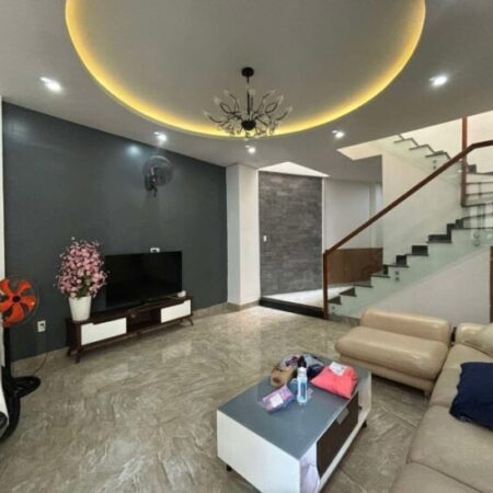 # Nhà Kiệt cách đường Hoàng Diệu 50m, 60m2, 2 tầng ở ngay, 2.xx tỷ