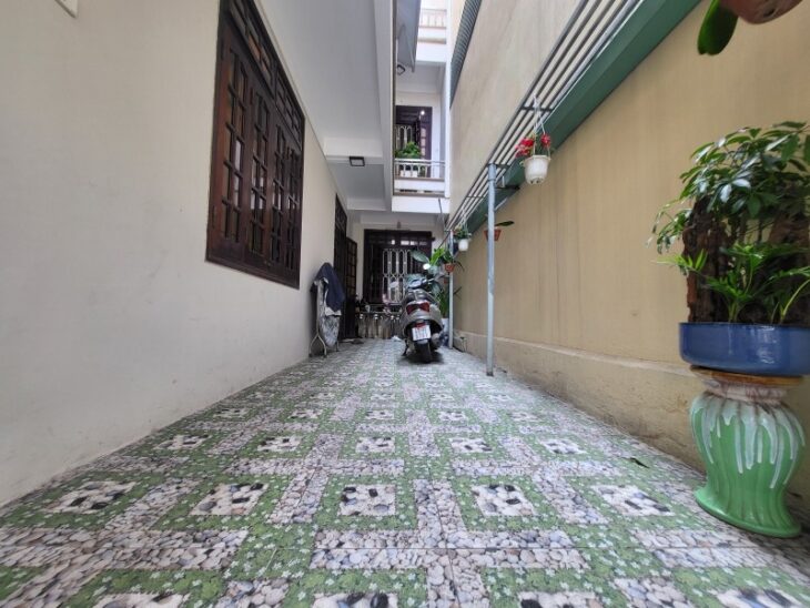 ♥ Mặt Tiền Hải Hồ 114m2, Ngang 7.5m, 3 tầng đúc, 5PN, sân Ô tô, đường luồn thoáng