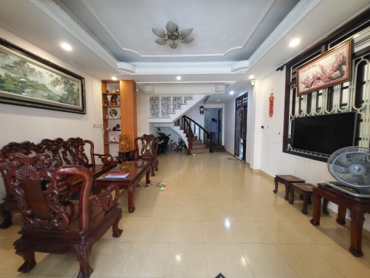 ♥ Mặt Tiền Hải Hồ 114m2, Ngang 7.5m, 3 tầng đúc, 5PN, sân Ô tô, đường luồn thoáng