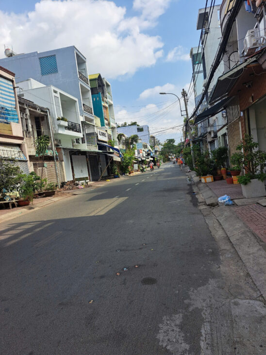 BÁN NHÀ 4 TẦNG MẶT TIỀN KINH DOANH SÁT CHỢ PHẠM THẾ HIỂN QUẬN 8, 4.5x15M, NHỈNH 8 TỶ, LH