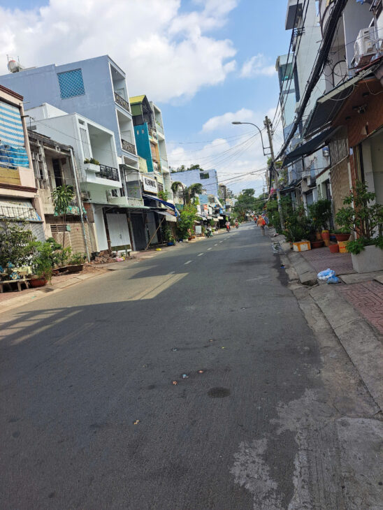 BÁN NHÀ 4 TẦNG MẶT TIỀN KINH DOANH SÁT CHỢ PHẠM THẾ HIỂN QUẬN 8, 4.5x15M, NHỈNH 8 TỶ, LH