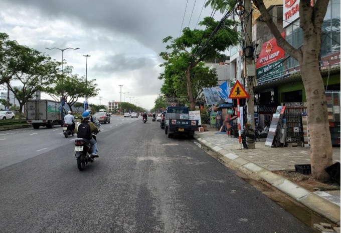 # Đất Mặt Tiền Lê Văn Hiến, 75m2, ngang 4.5m, 5.xx tỷ