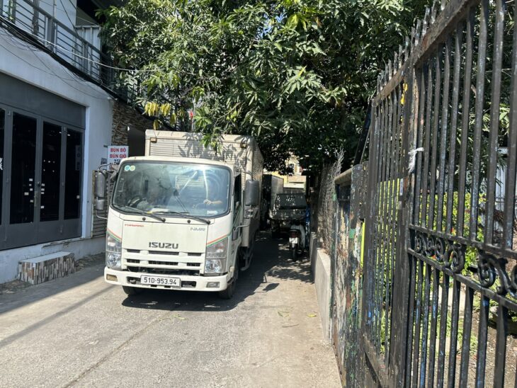 NGAY LÊ VĂN QUỚI DT: 92M2 (7 x 13,5)m HXT 6M THÔNG – 4 TẦNG – 4PN – 5WC – CHỈ NHỈNH 8 TỶ.