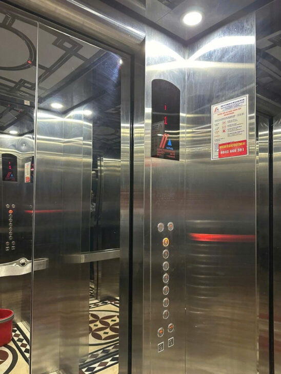 Cực đẹp phố Nguyên Hồng 86m2, 8Tthang máy, MT7m vỉa hè ô tô view sân chơi kinh doanh