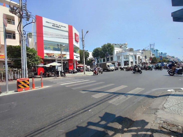 NHÀ MẶT TIỀN KINH DOANH Hậu Giang QUẬN 6, 2 TẦNG, 4.2 X 14M, CHỈ 10 Tỷ x