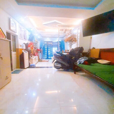 Bán nhà QUẬN TÂN BÌNH, Cách Mạng Tháng Tám, 2 tầng, nở hậu, hẻm Giá 9 tỷ