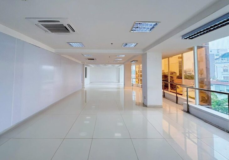Cho thuê vp 45m2 Nguyễn Văn Trỗi có pccc thang máy bãi đậu xe oto 7tr5