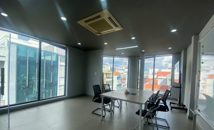 Cho thuê văn phòng khu sân bay tòa nhà có thang máy pccc giá 5tr