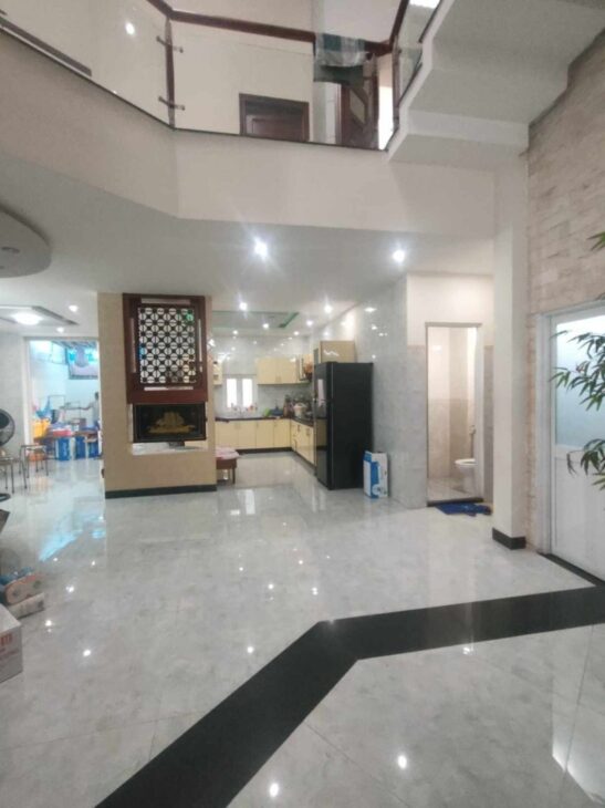 ► Nhà sát Nguyễn Tất Thành, Hà Khê 02, 135m2, 2 tầng cứng, còn mới, 5PN, 3.xx tỷ ~28tr/m2