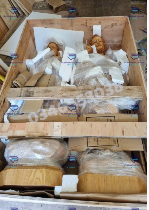 Nơi nào gửi đồ cúng, tượng gỗ đi Canada uy tín tại Việt Nam?