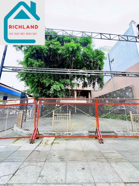 Cho Thuê Nhà GÓC 2MT:462 Luỹ Bán Bích – Q.Tân Phú. 12x41m, 2 tầng_Giá 150 Triệu