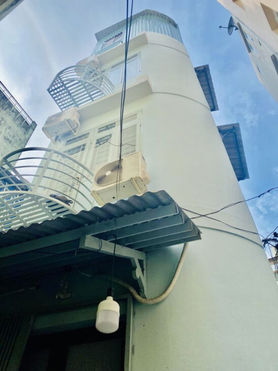 BÁN NHÀ 4 TẦNG CĂN GỐC GIÁ HỜI – LÝ THÁI TỔ – Q.10 – 30M2 – SỔ HỒNG RIÊNG