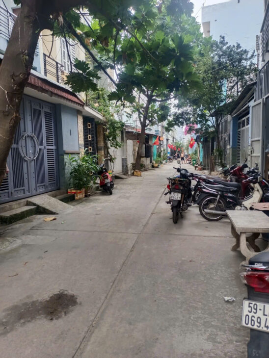 Bán nhà 60m², 4PN, 4WC, 4.9 tỷ, Hương lộ 2, Bình Trị Đông, Bình Tân