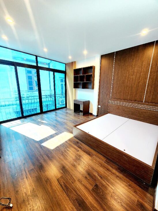 Bán nhà Bát khối dân xây ngõ thông thoáng sáng trước sau 50m 4 tầng giá 7.5 tỷ