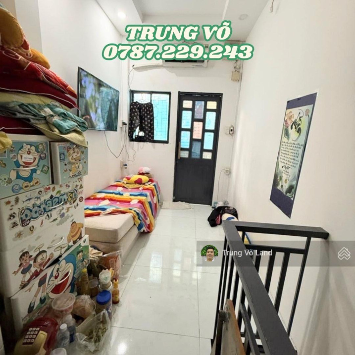 Bán nhà Đường Tôn Đản, Quận 4, 9.3m2, 1.25 tỷ