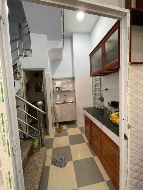 BÁN NHÀ 4 TẦNG CĂN GỐC GIÁ HỜI – LÝ THÁI TỔ – Q.10 – 30M2 – SỔ HỒNG RIÊNG