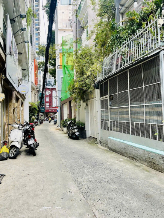 Bán nhà quận đường 3 Tháng 2, 86m2, 4 tầng, hẻm rộng, 14.5 tỷ, căn hộ KD