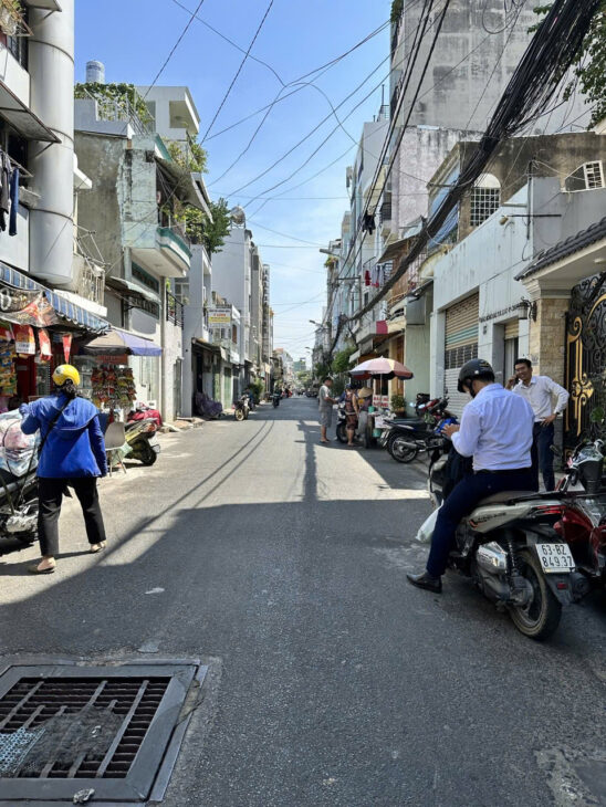 Bán nhà quận 10, đường Đồng Nai, 40m2, 6 tầng, hẻm xe tải, 12 tỷ