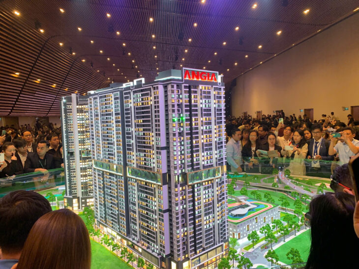 The Gió Riverside căn hộ cao cấp liền kề ga Metro view 3 mặt Sông thoáng mát 2PN chỉ 2.8 tỷ.