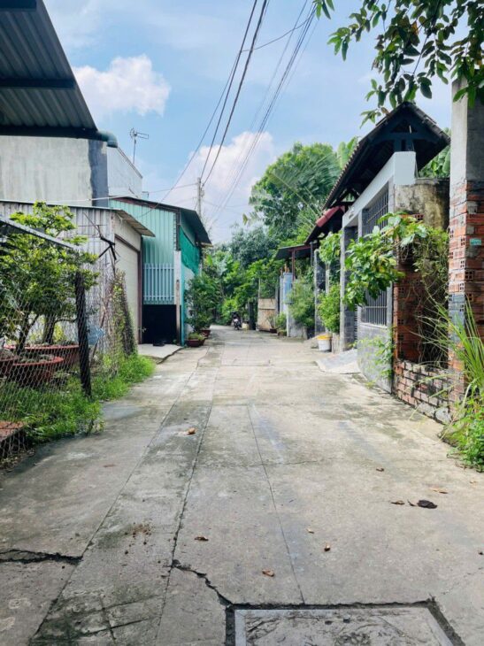 NHÀ HẺM Ô TÔ PHAN VĂN HỚN – 4 X 20 – GẦN CHỢ ĐẠI HẢI – DÒNG TIỀN 4 TRIỆU/THÁNG – NHỈNH 3 TỶ.