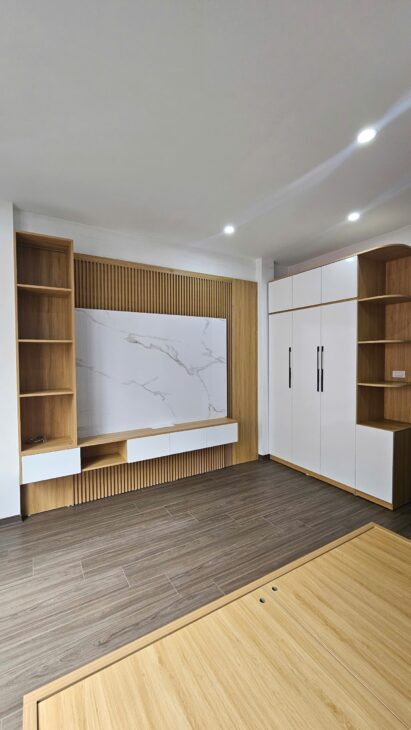 BÁN NHÀ XUÂN ĐỈNH – 34 M2 X 5 TẦNG – THANG MÁY- MT 4.5M – 03 THOÁNG VĨNH VIỄN .