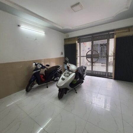 BÁN NHÀ ĐƯỜNG VĂN CAO, 36M2. 2 TẦNG, XE HƠI ĐẬU CỔNG NGAY TTTM AEON TÂN PHÚ. PHÙ HỢP GIA ĐÌNH NHỎ