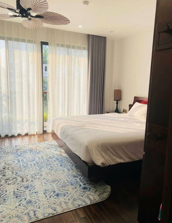 Khách sạn tiêu chuẩn 5*, 9 tầng, 300m, quận HBT vị trí đắc địa 5p ra Hồ Gươm, dòng tiền gần 8ty/nam