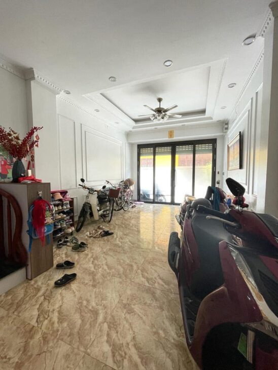 BÁN NHÀ HOÀNG ĐẠO THÀNH THANH XUÂN 6 TẦNG THANG MÁY PHÂN LÔ KINH DOANH Ô TÔ TRÁNH 13,5 TỶ