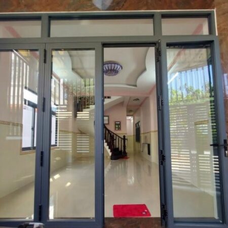 Bán nhà mặt phố Trịnh Hoài Đức, Q.9, Thủ Đức DT 95m², 4 tầng, 7.5 tỷ, sổ hồng.