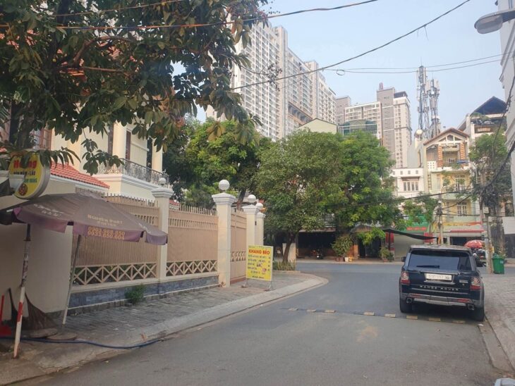 HÀNG XÓM PHÚ MỸ HƯNG – KHU VỰC DÂN TRÍ CAO KHU NHÀ PHỐ, BIỆT THỰ – HOÀNG QUỐC VIỆT